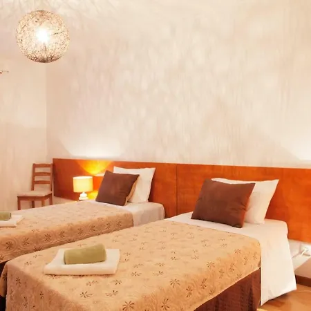 Casas Do Rio * Пампильоза-да-Серра